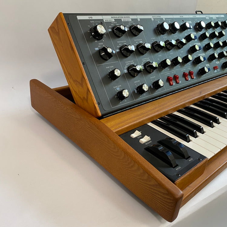 Moog Minimoog Voyager Old School - Voyager OS