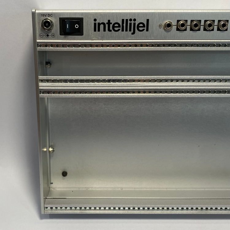 Intellijel 4U 62hp Pallette case (silver)