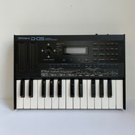 Roland D-05 with K-25m Keyboard