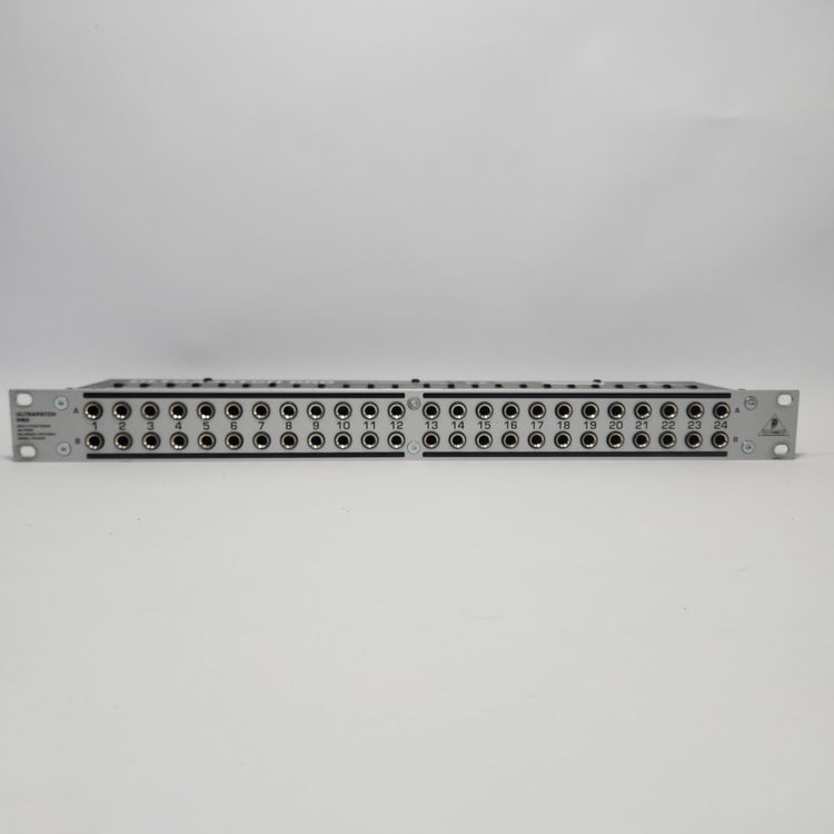 Behringer PX3000 Ultrapatch Pro Patchbay