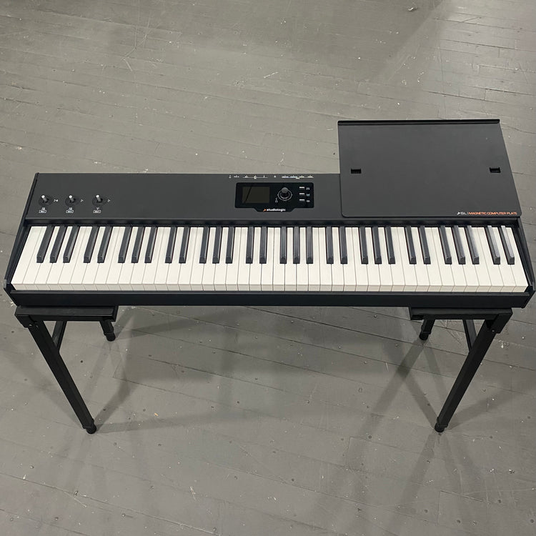 StudioLogic SL73 Keyboard with Stand
