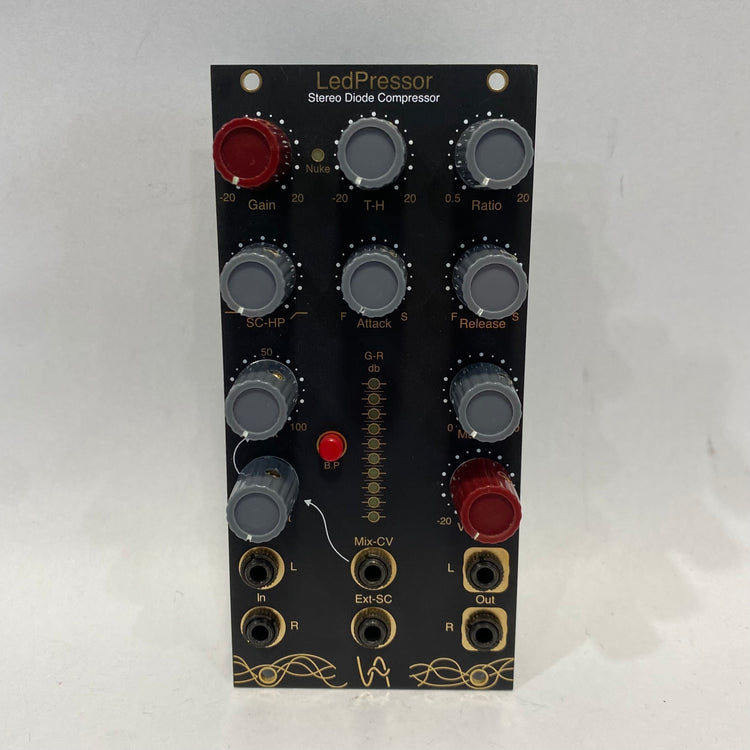 Voicas LED Pressor