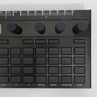 Korg SQ-64