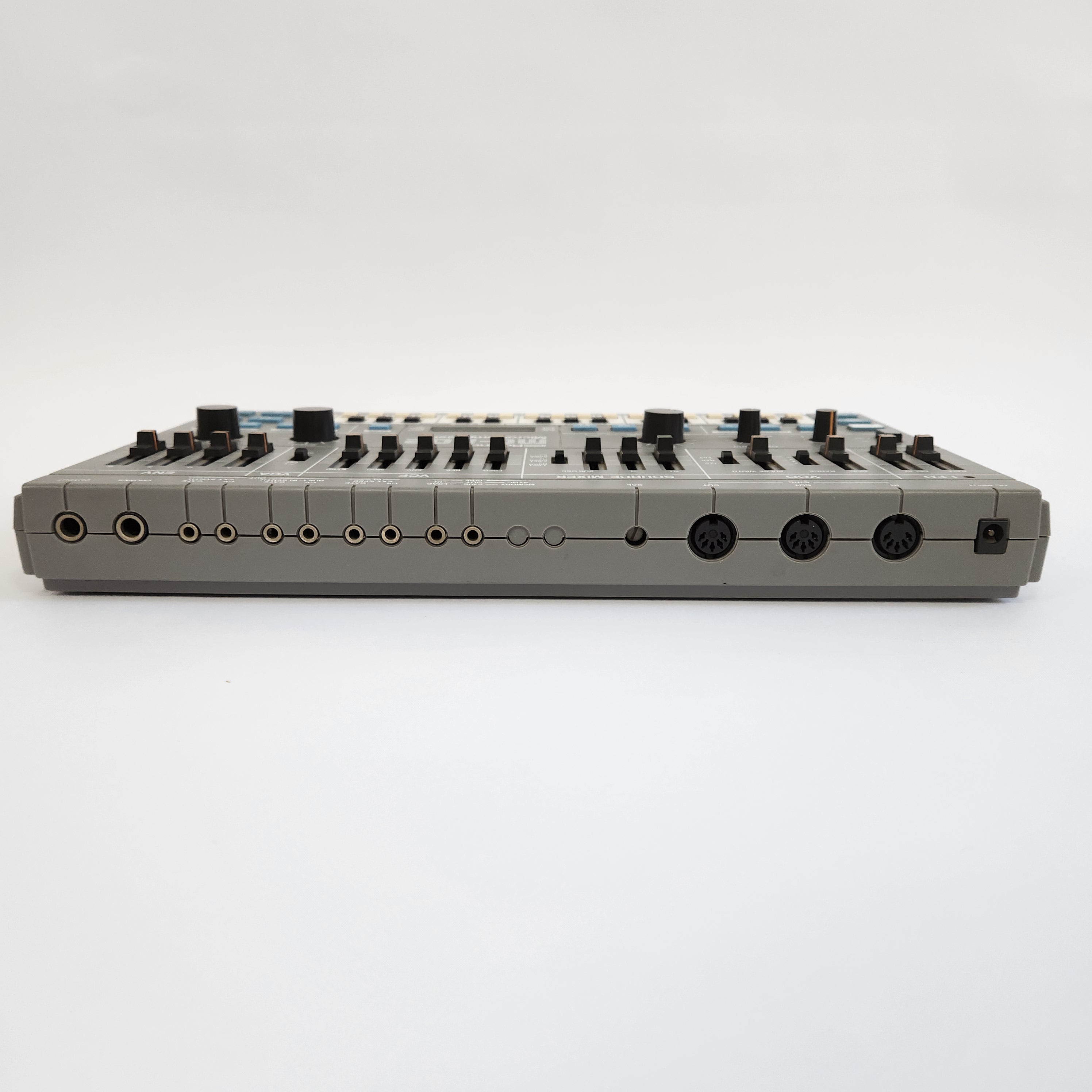 ジャンク ROLAND MC-202 Micro Composer 通電OK！ジャンク ROLAND MC-202 Micro Composer - メルカリ