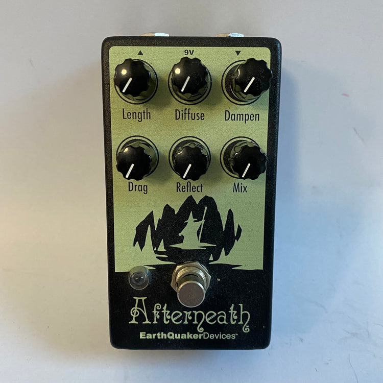 Earthquaker Devices Afterneath v2