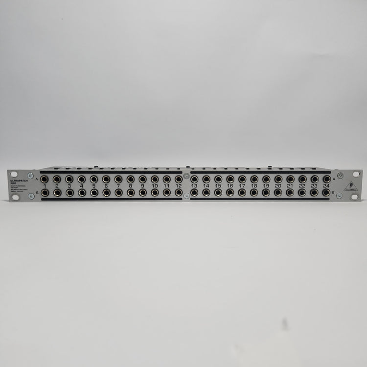 Behringer PX3000 Ultrapatch Pro Patchbay
