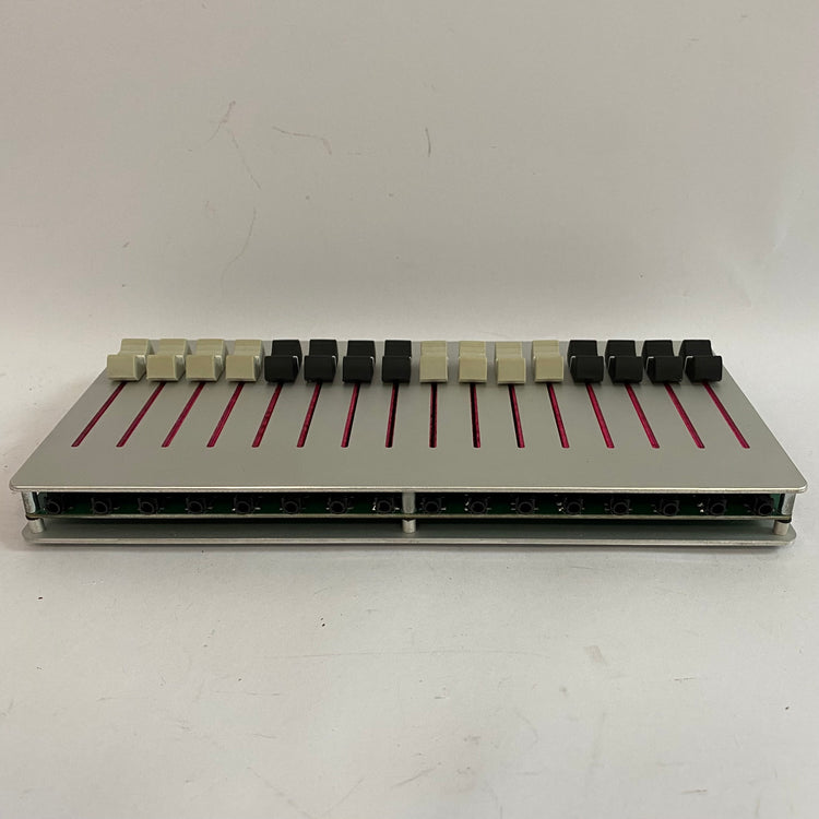 Michigan Synth Works 16n Faderbank Controller