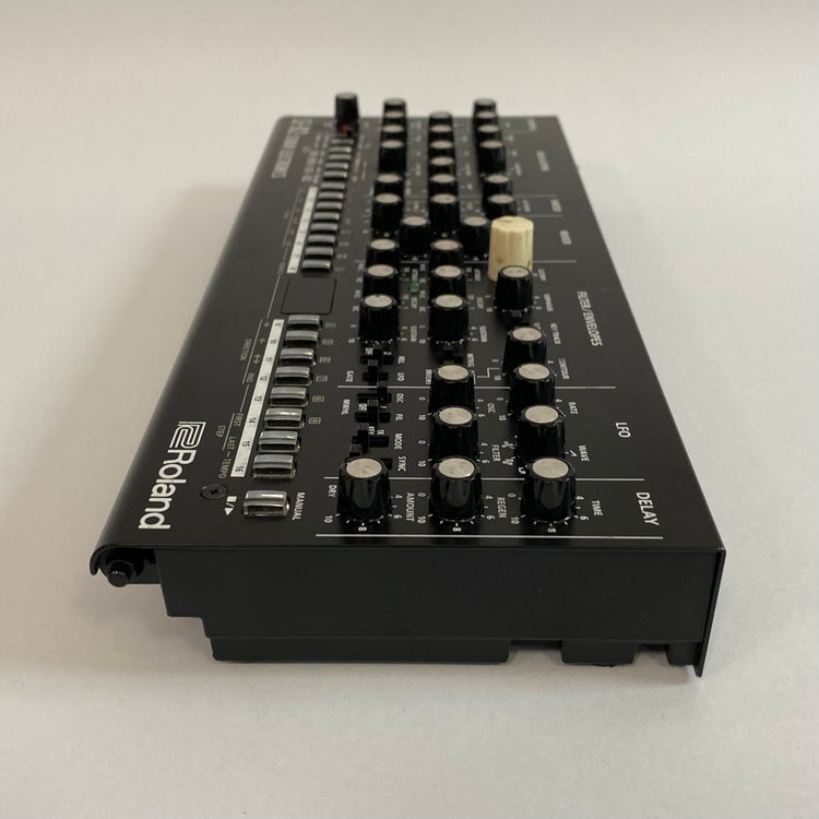 Roland Boutique SE-02 Analog Synthesizer