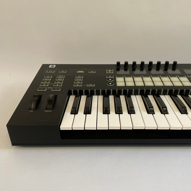 Novation 49SL MkIII Keyboard MIDI Controller