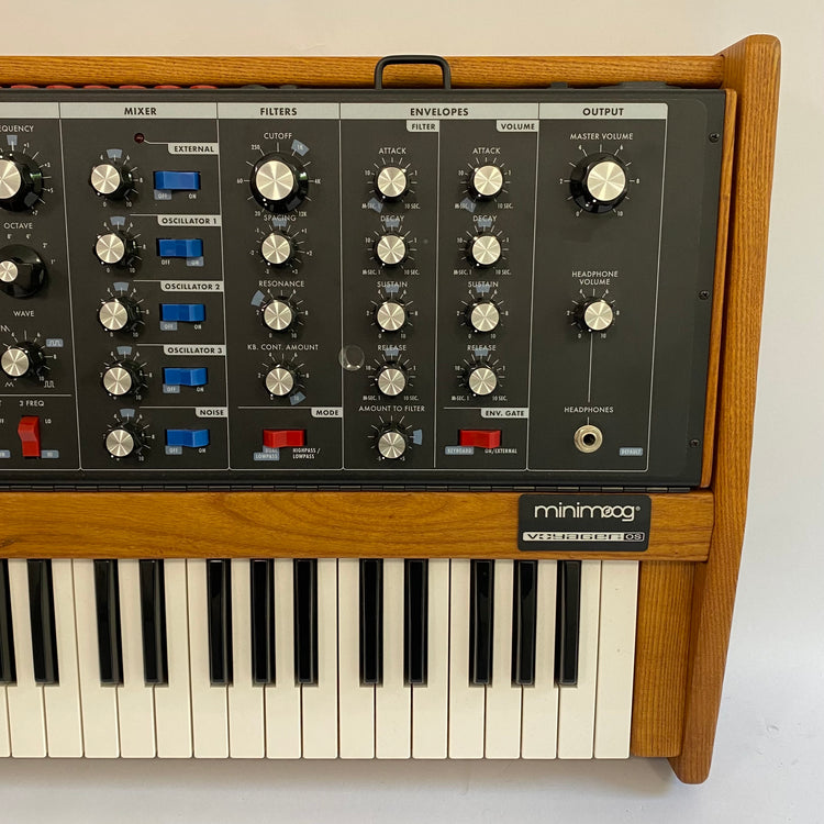 Moog Minimoog Voyager Old School - Voyager OS