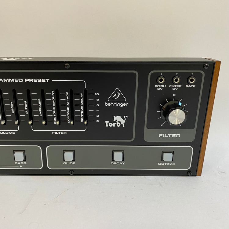 Behringer TORO Analog Bass Synthesizer
