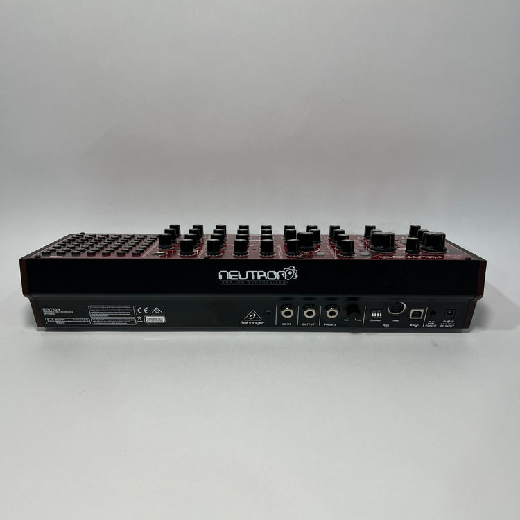 Behringer Neutron Paraphonic Analog and Semi-Modular Synthesizer