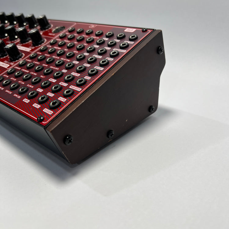 Behringer Neutron Paraphonic Analog and Semi-Modular Synthesizer