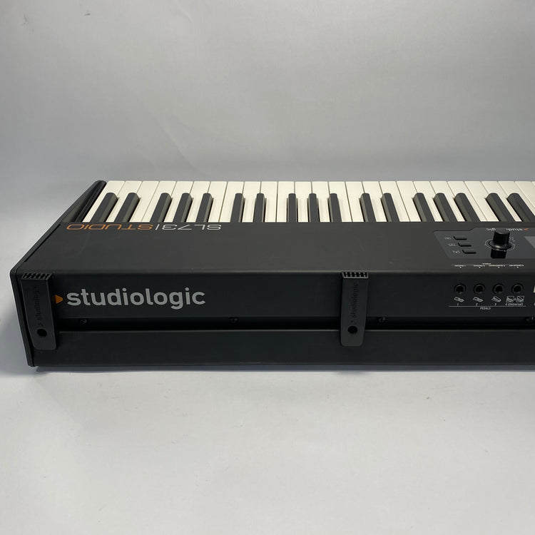 StudioLogic SL73 Keyboard with Stand