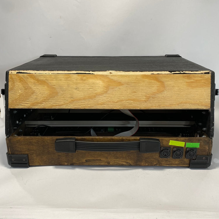 Case from Lake Custom 98 HP 13U Eurorack Case w/ Befaco Power Supply