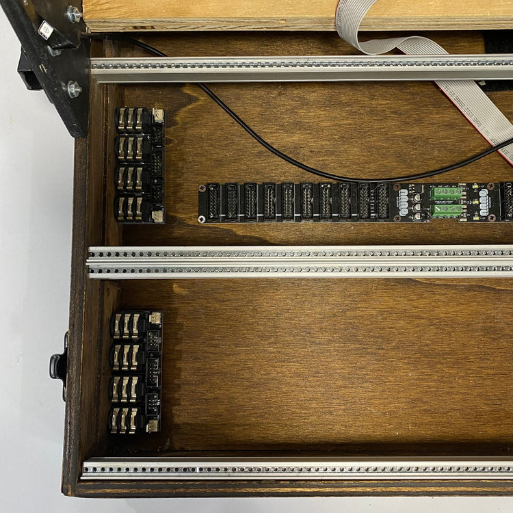 Case from Lake Custom 98 HP 13U Eurorack Case w/ Befaco Power Supply