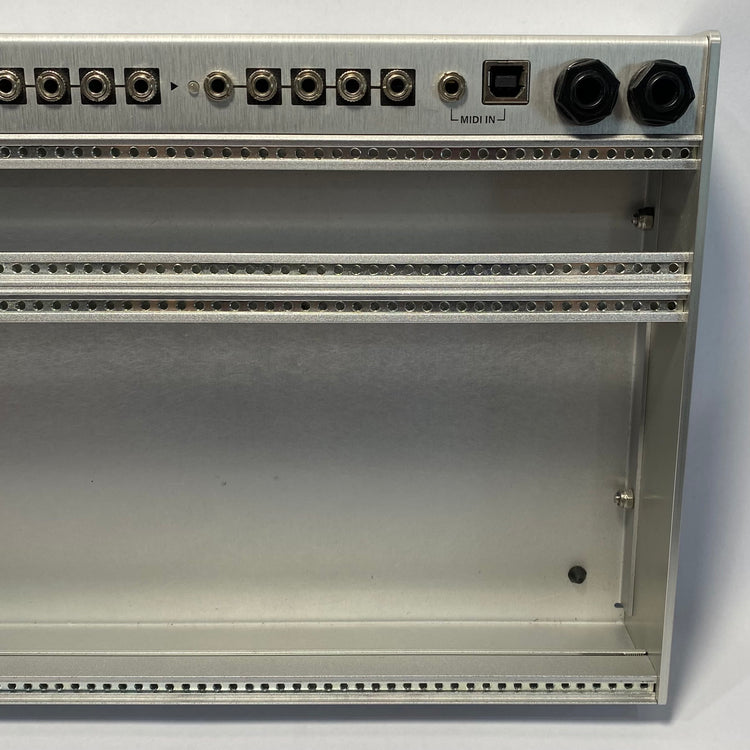 Intellijel 4U 62hp Pallette case (silver)