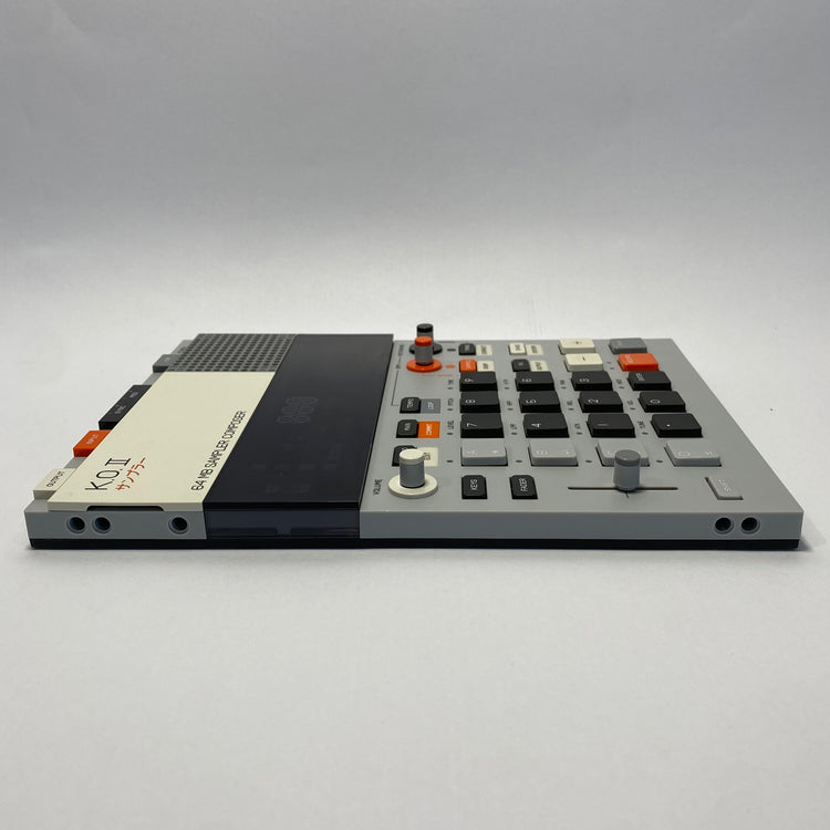 Teenage Engineering EP–133 K.O. II w/ cover