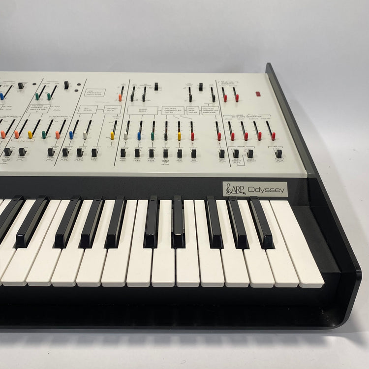 Korg Arp Odyssey FS Rev1 37-Key Duophonic Analog Synthesizer with Travel Case