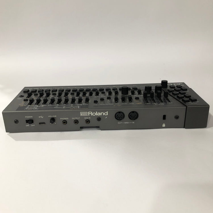 Roland JD-08