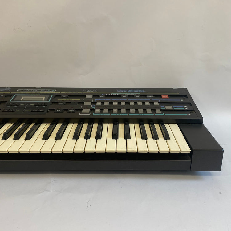 Casio CZ-1 Phase Distortion 61-Key Synthesizer
