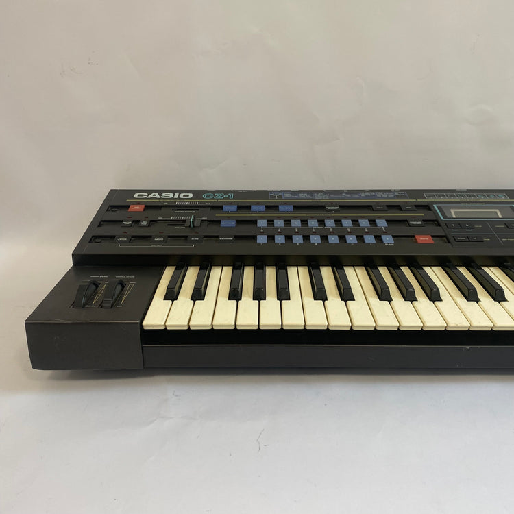 Casio CZ-1 Phase Distortion 61-Key Synthesizer
