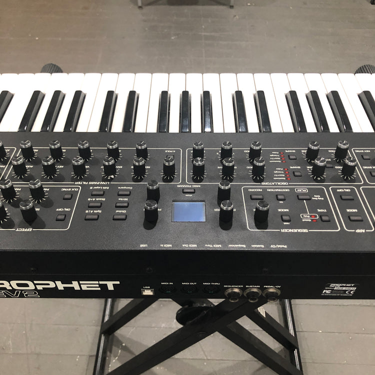 Dave Smith Prophet Rev 2 8-Voice Keyboard