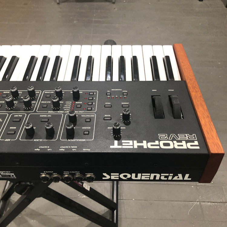 Dave Smith Prophet Rev 2 8-Voice Keyboard