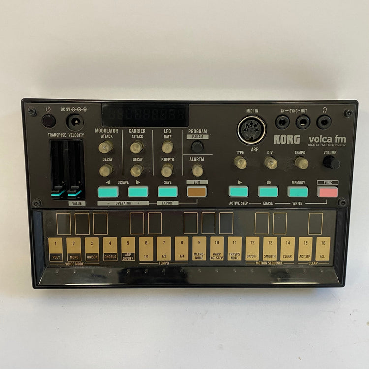 Korg Volca FM with Retrokits RSK-002 Smart Midi Cable