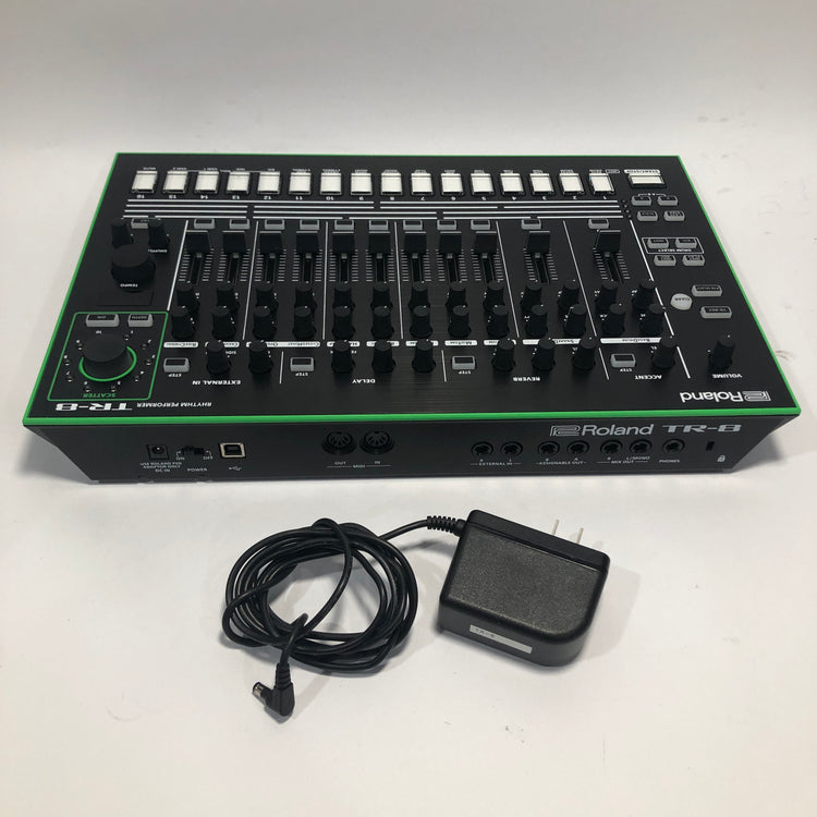 Roland AIRA TR-8 Rhythm Performer