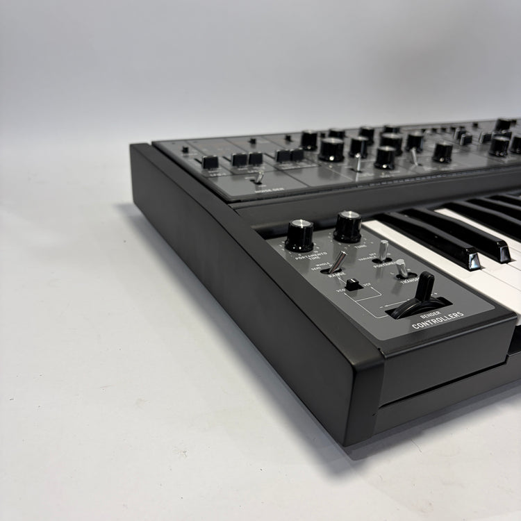 Behringer MS-5