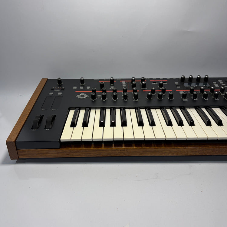 Dave Smith Instruments Prophet 12 61-Key 12-Voice Polyphonic Synthesizer w/ Travel Case