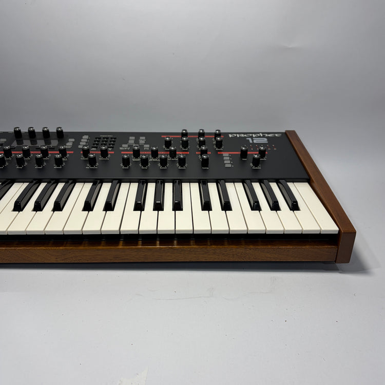 Dave Smith Instruments Prophet 12 61-Key 12-Voice Polyphonic Synthesizer w/ Travel Case