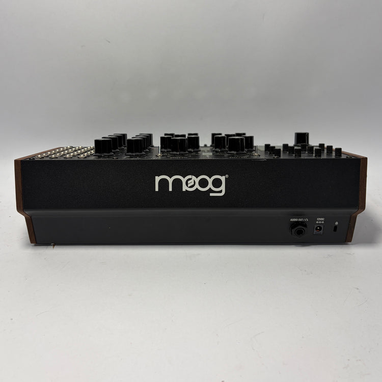 Moog Subharmonicon