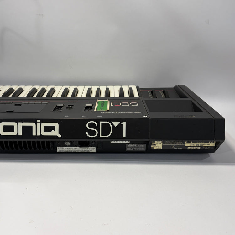 Ensoniq SD-1 32 Voice Synthesizer