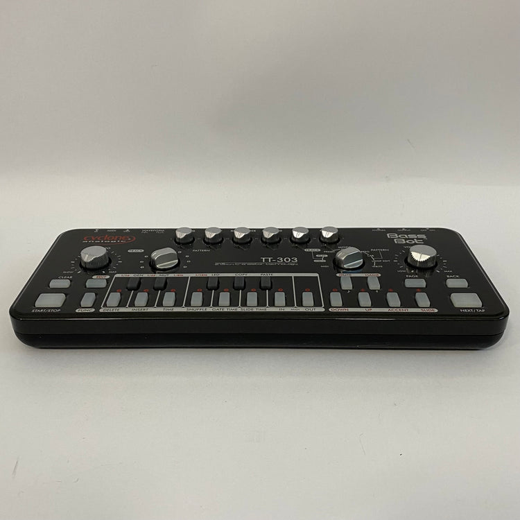 Cyclone Analogic Bass Bot TT-303 V2 with Case and Decksaver