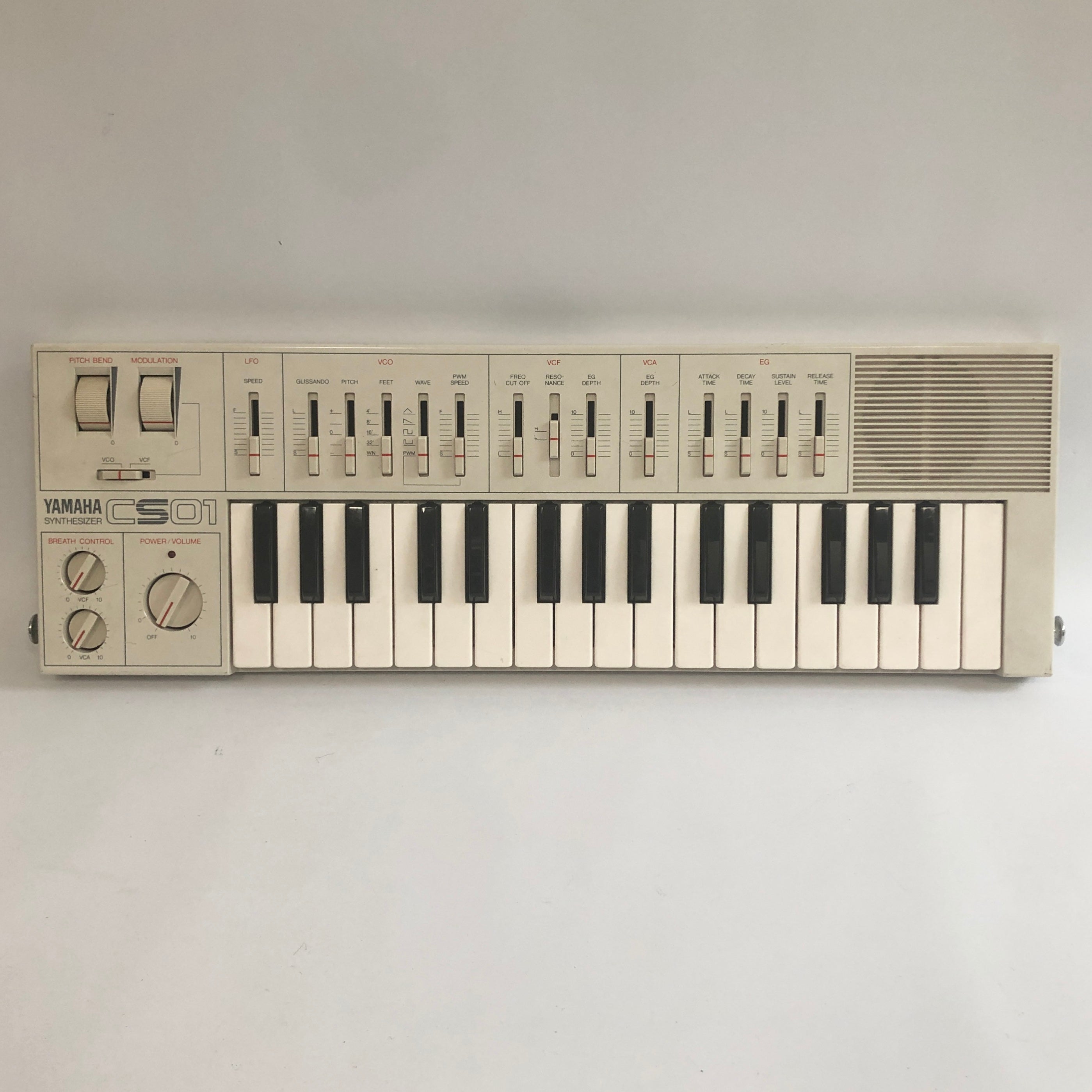 Used Yamaha CS01 Monophonic Synthesizer - White