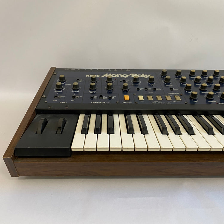 Korg Mono/Poly MP-4 4VCO Synthesizer with Hardcase