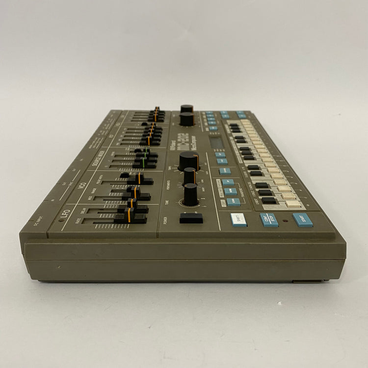 Roland MC-202 MicroComposer