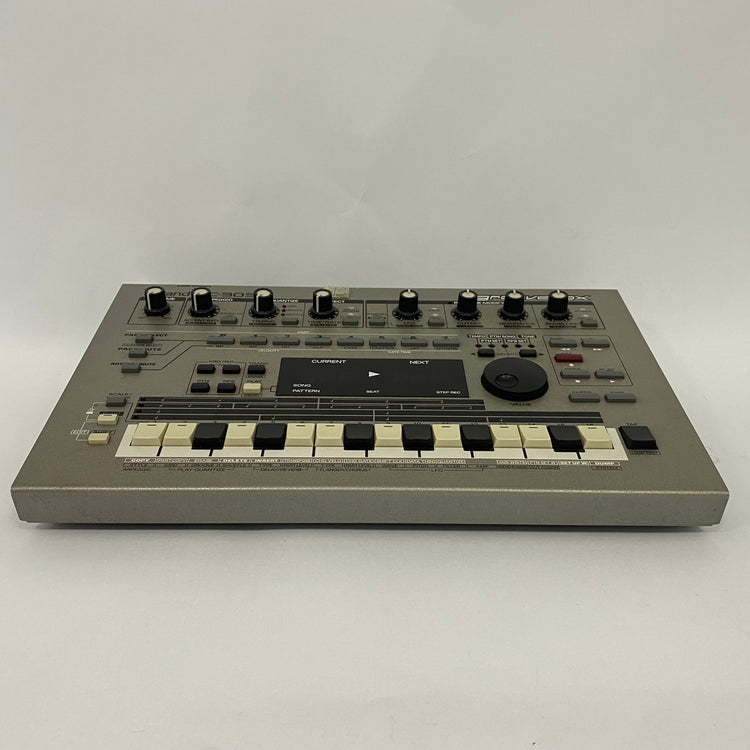 Roland MC-303 Groovebox