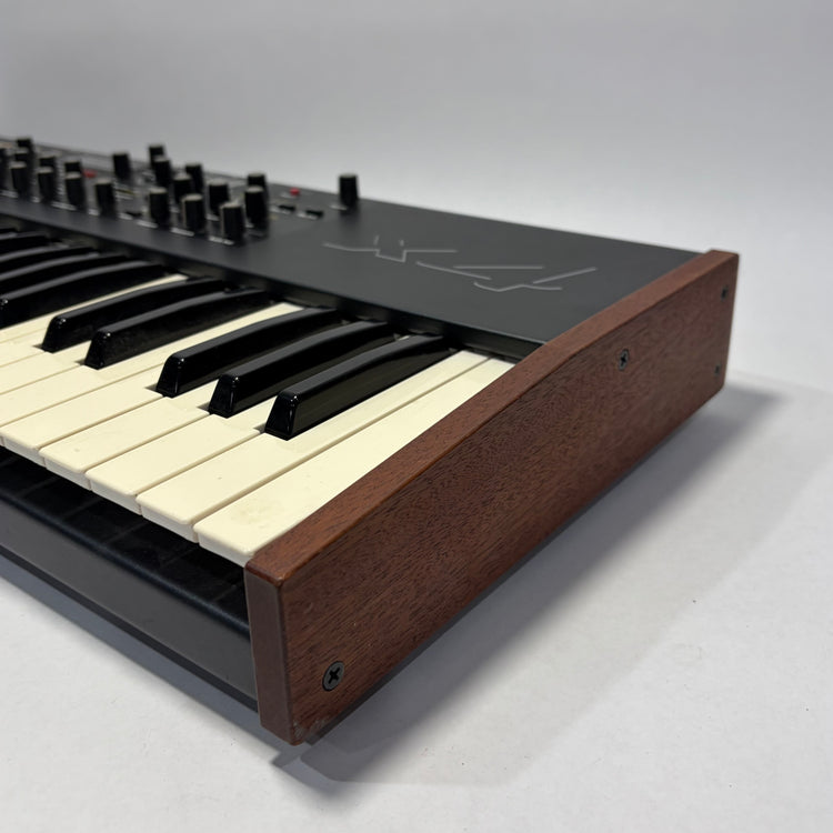 Dave Smith Instruments Mopho x4