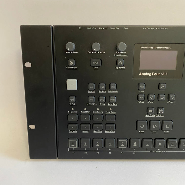 Elektron Analog Four MKII with RMK-3b Rackmount Kit