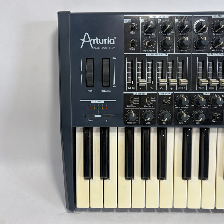 Arturia MiniBrute