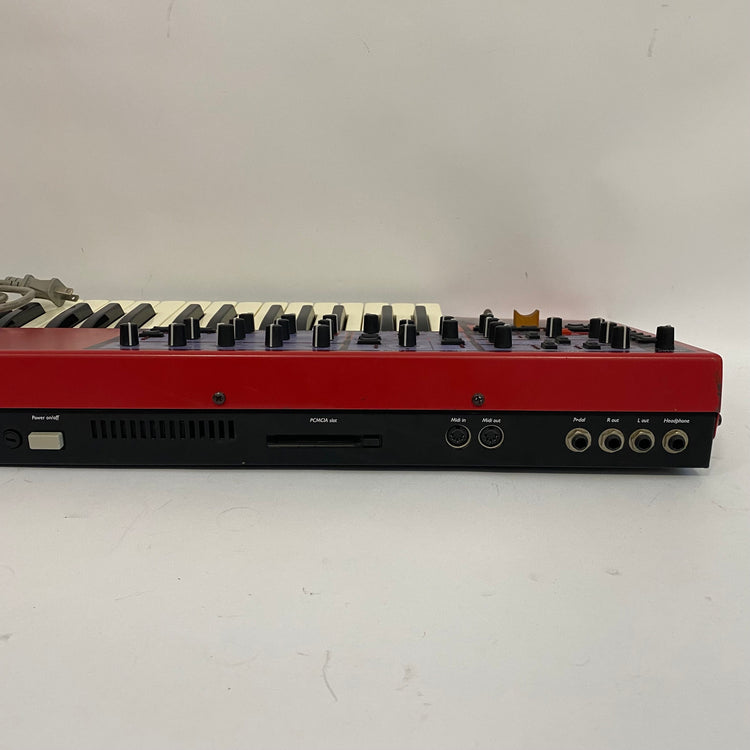 Clavia Nord Lead 1 w/ 12 Voice Expansion