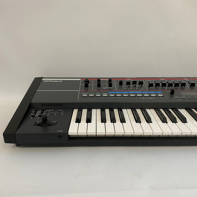 Roland JUNO-X Programmable Polyphonic Synthesizer