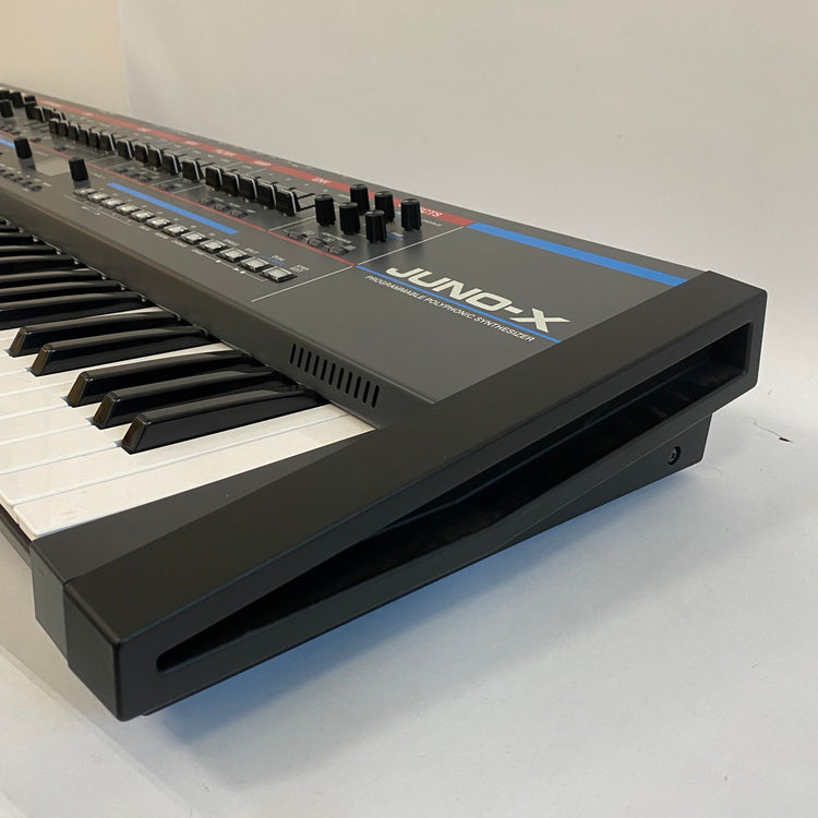 Roland JUNO-X Programmable Polyphonic Synthesizer