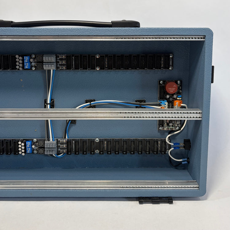 Blackhole Cases SIX_90 6U 90HP Powered Case - Blue