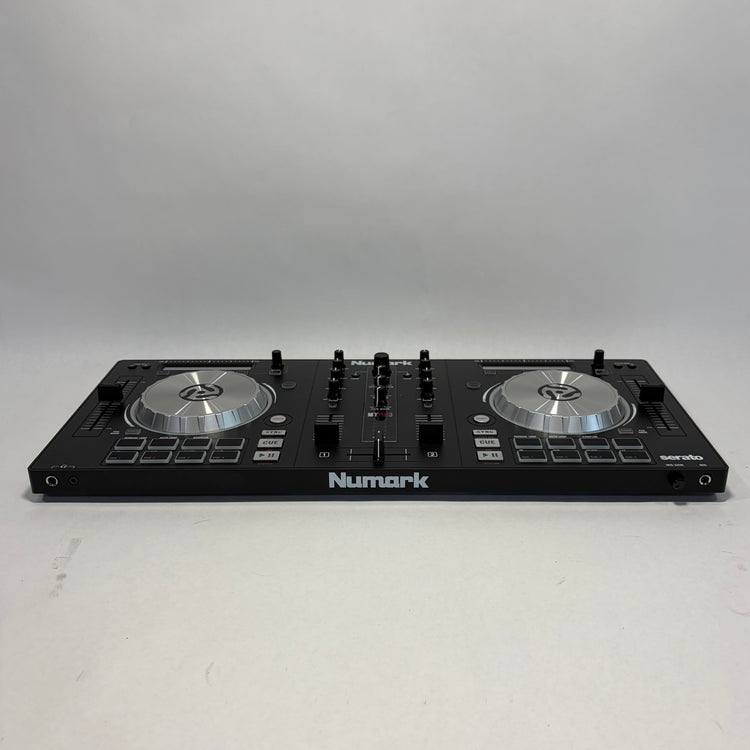 Numark Mixtrack Pro 3