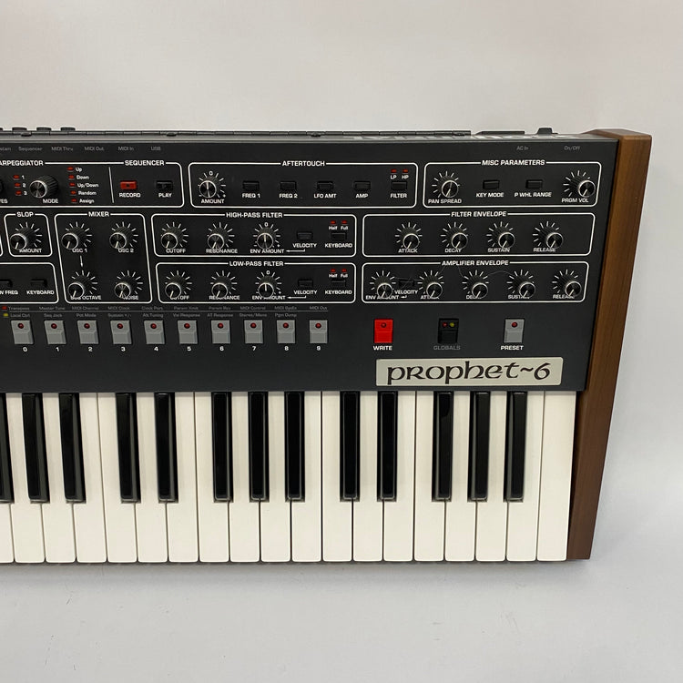 Sequential Prophet-6 6-Voice Analog Synthesizer w/ Dust Cover