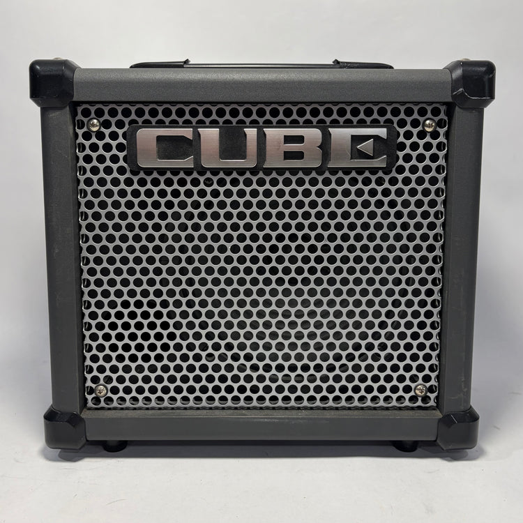 Roland CUBE-01 2-Channel 10-Watt 1x8" Guitar Combo Amp